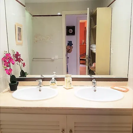 Apartamento Apartment *